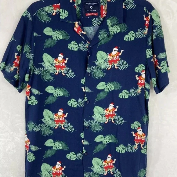 NEW Denim & Flower Ricky Singh Christmas Hawaiian Santa Shirt large MSRP $44 - Picture 3 of 9